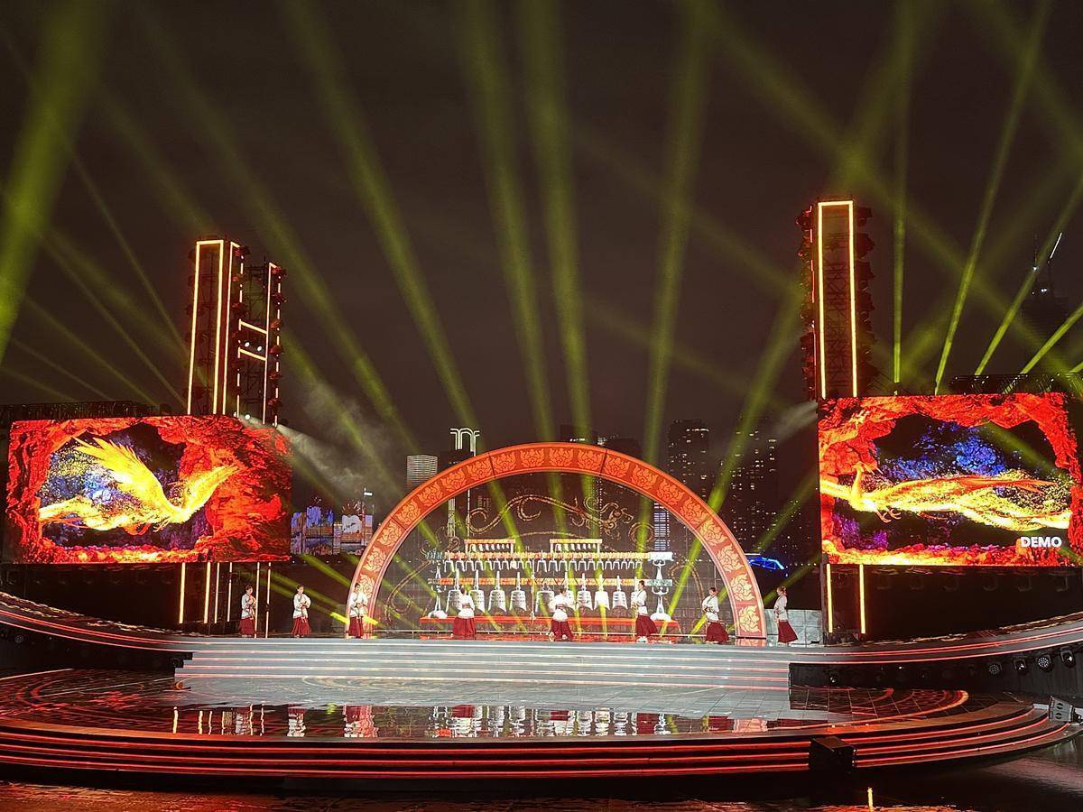 开幕式总导演朱新农称要将长江文化的千年风华转化为大众易懂、爱